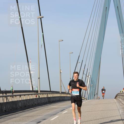 03.10.2026 - Köhlbrandbrückenlauf Strokosch-Dieckow http://msf.ph/oto/10596269 03.10.2026 09:28:29 Position 2 1773 meine-sportfotos.de