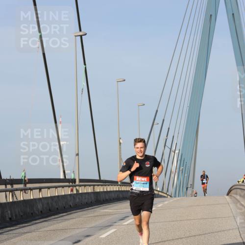 03.10.2026 - Köhlbrandbrückenlauf Strokosch-Dieckow http://msf.ph/oto/10596286 03.10.2026 09:28:30 Position 2 1773 meine-sportfotos.de