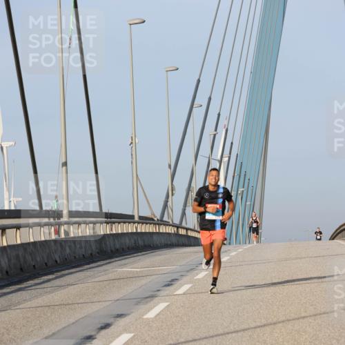 03.10.2026 - Köhlbrandbrückenlauf Strokosch-Dieckow http://msf.ph/oto/10596295 03.10.2026 09:28:40 Position 2  meine-sportfotos.de
