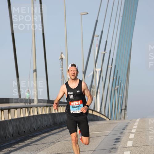03.10.2026 - Köhlbrandbrückenlauf Strokosch-Dieckow http://msf.ph/oto/10596354 03.10.2026 09:29:01 Position 2 1508 meine-sportfotos.de