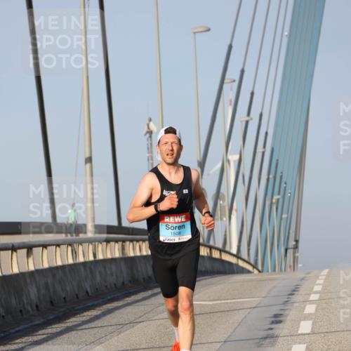 03.10.2026 - Köhlbrandbrückenlauf Strokosch-Dieckow http://msf.ph/oto/10596363 03.10.2026 09:29:01 Position 2 1508 meine-sportfotos.de