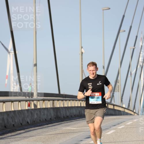 03.10.2026 - Köhlbrandbrückenlauf Strokosch-Dieckow http://msf.ph/oto/10596389 03.10.2026 09:29:09 Position 2 2086, 2106 meine-sportfotos.de