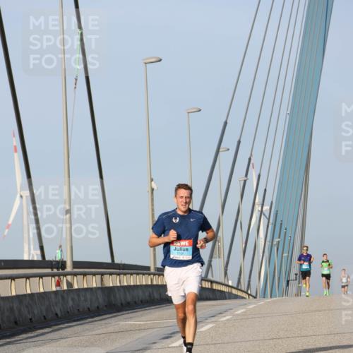 03.10.2026 - Köhlbrandbrückenlauf Strokosch-Dieckow http://msf.ph/oto/10596437 03.10.2026 09:29:39 Position 2 2131 meine-sportfotos.de