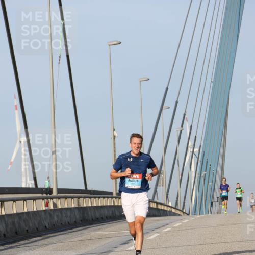 03.10.2026 - Köhlbrandbrückenlauf Strokosch-Dieckow http://msf.ph/oto/10596438 03.10.2026 09:29:39 Position 2 2131 meine-sportfotos.de