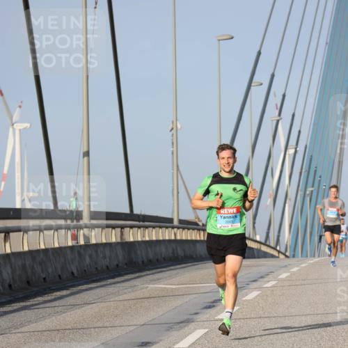 03.10.2026 - Köhlbrandbrückenlauf Strokosch-Dieckow http://msf.ph/oto/10596489 03.10.2026 09:29:55 Position 2 2043 meine-sportfotos.de