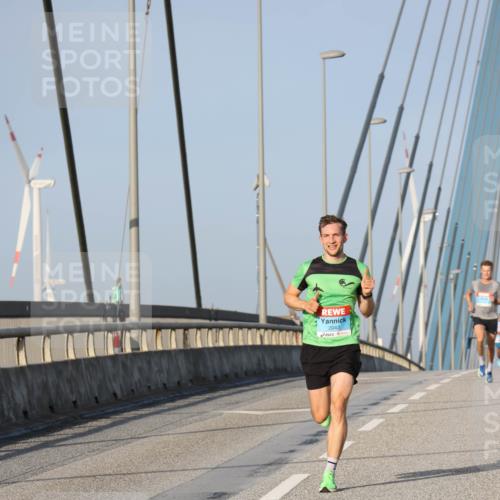 03.10.2026 - Köhlbrandbrückenlauf Strokosch-Dieckow http://msf.ph/oto/10596492 03.10.2026 09:29:55 Position 2 2043 meine-sportfotos.de