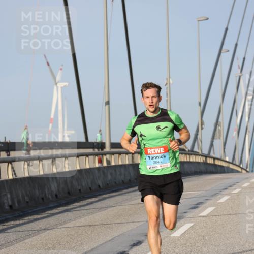 03.10.2026 - Köhlbrandbrückenlauf Strokosch-Dieckow http://msf.ph/oto/10596500 03.10.2026 09:29:57 Position 2 2043 meine-sportfotos.de