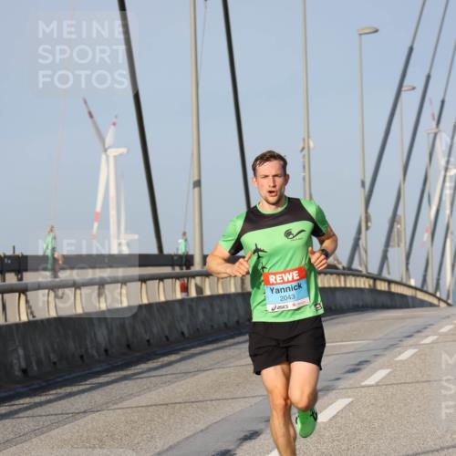 03.10.2026 - Köhlbrandbrückenlauf Strokosch-Dieckow http://msf.ph/oto/10596504 03.10.2026 09:29:57 Position 2 2043 meine-sportfotos.de