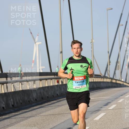 03.10.2026 - Köhlbrandbrückenlauf Strokosch-Dieckow http://msf.ph/oto/10596514 03.10.2026 09:29:57 Position 2 2043 meine-sportfotos.de