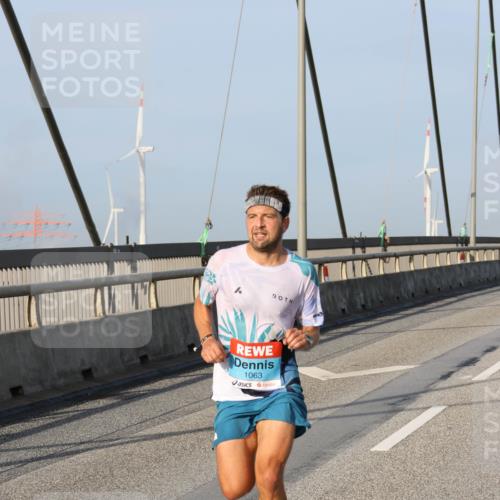 03.10.2026 - Köhlbrandbrückenlauf Strokosch-Dieckow http://msf.ph/oto/10597480 03.10.2026 09:30:19 Position 2 1063 meine-sportfotos.de