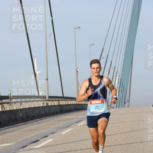 03.10.2026 - Köhlbrandbrückenlauf Strokosch-Dieckow http://msf.ph/oto/10597523 03.10.2026 09:30:27 Position 2 3735 meine-sportfotos.de