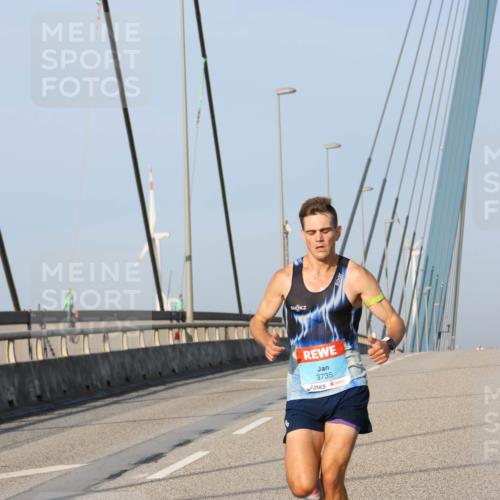 03.10.2026 - Köhlbrandbrückenlauf Strokosch-Dieckow http://msf.ph/oto/10597538 03.10.2026 09:30:27 Position 2 3735 meine-sportfotos.de