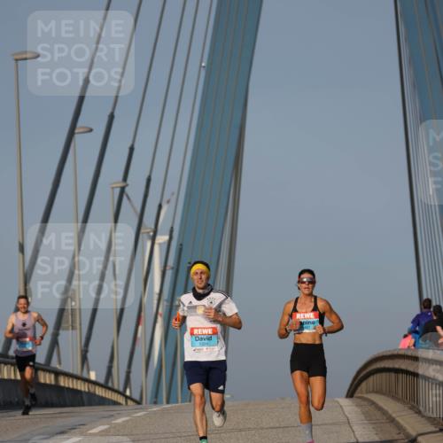 03.10.2026 - Köhlbrandbrückenlauf Strokosch-Dieckow http://msf.ph/oto/10597572 03.10.2026 09:31:00 Position 2 1324 meine-sportfotos.de