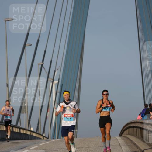 03.10.2026 - Köhlbrandbrückenlauf Strokosch-Dieckow http://msf.ph/oto/10597579 03.10.2026 09:31:00 Position 2 1324 meine-sportfotos.de