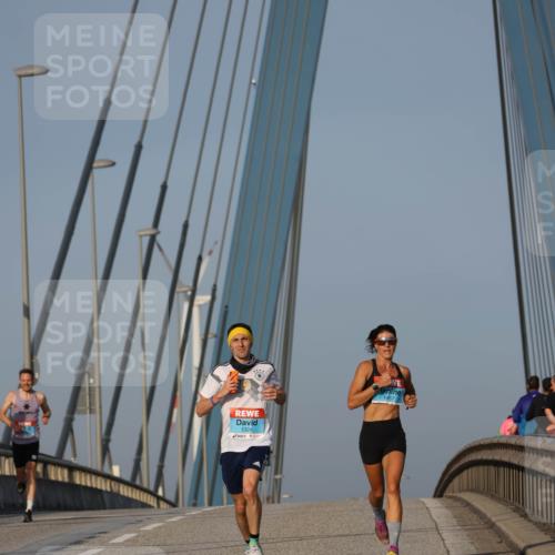 03.10.2026 - Köhlbrandbrückenlauf Strokosch-Dieckow http://msf.ph/oto/10597582 03.10.2026 09:31:00 Position 2 1324, 1467 meine-sportfotos.de