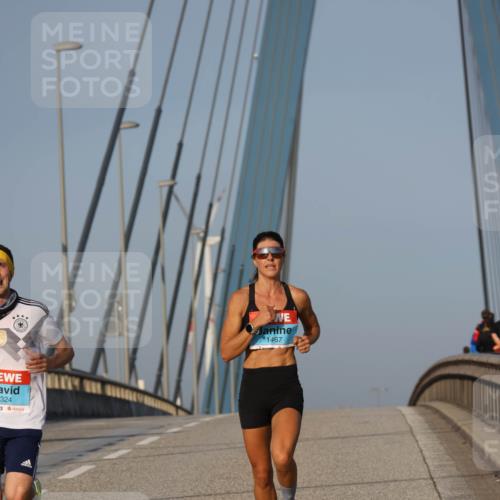 03.10.2026 - Köhlbrandbrückenlauf Strokosch-Dieckow http://msf.ph/oto/10597631 03.10.2026 09:31:04 Position 2 324, 1467 meine-sportfotos.de