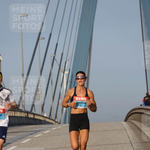 03.10.2026 - Köhlbrandbrückenlauf Strokosch-Dieckow http://msf.ph/oto/10597645 03.10.2026 09:31:04 Position 2 1467 meine-sportfotos.de