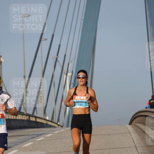 03.10.2026 - Köhlbrandbrückenlauf Strokosch-Dieckow http://msf.ph/oto/10597649 03.10.2026 09:31:04 Position 2 1467 meine-sportfotos.de