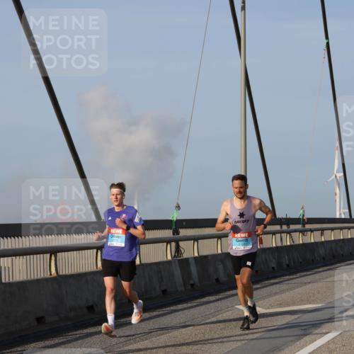03.10.2026 - Köhlbrandbrückenlauf Strokosch-Dieckow http://msf.ph/oto/10597662 03.10.2026 09:31:12 Position 2 2172 meine-sportfotos.de