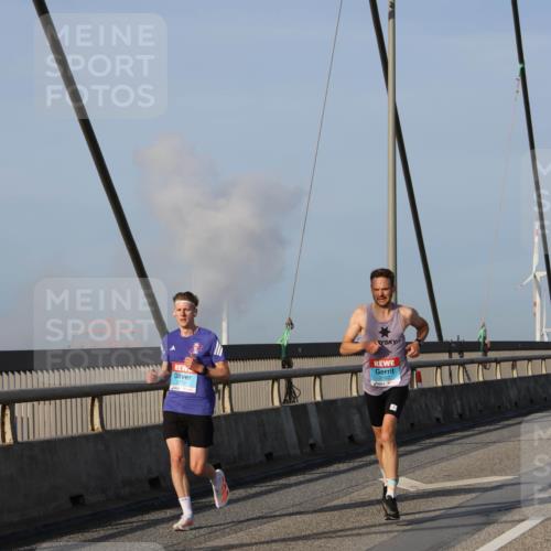 03.10.2026 - Köhlbrandbrückenlauf Strokosch-Dieckow http://msf.ph/oto/10597664 03.10.2026 09:31:12 Position 2  meine-sportfotos.de