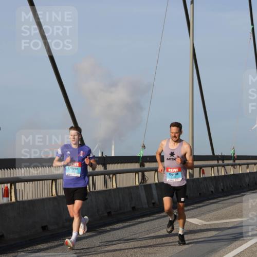 03.10.2026 - Köhlbrandbrückenlauf Strokosch-Dieckow http://msf.ph/oto/10597678 03.10.2026 09:31:12 Position 2 2172, 2107 meine-sportfotos.de