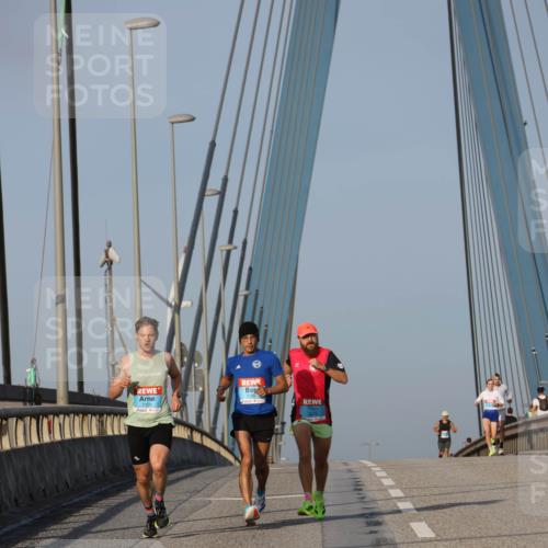 03.10.2026 - Köhlbrandbrückenlauf Strokosch-Dieckow http://msf.ph/oto/10597776 03.10.2026 09:31:54 Position 2 2109 meine-sportfotos.de