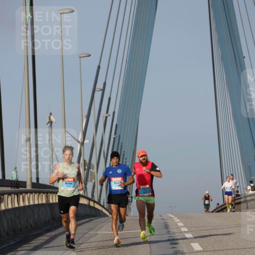 03.10.2026 - Köhlbrandbrückenlauf Strokosch-Dieckow http://msf.ph/oto/10597779 03.10.2026 09:31:54 Position 2 2109 meine-sportfotos.de