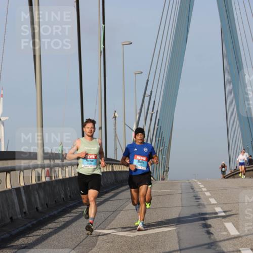 03.10.2026 - Köhlbrandbrückenlauf Strokosch-Dieckow http://msf.ph/oto/10597828 03.10.2026 09:31:57 Position 2 2109 meine-sportfotos.de