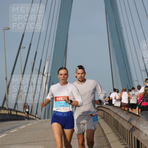 03.10.2026 - Köhlbrandbrückenlauf Strokosch-Dieckow http://msf.ph/oto/10597901 03.10.2026 09:32:13 Position 2 3849 meine-sportfotos.de