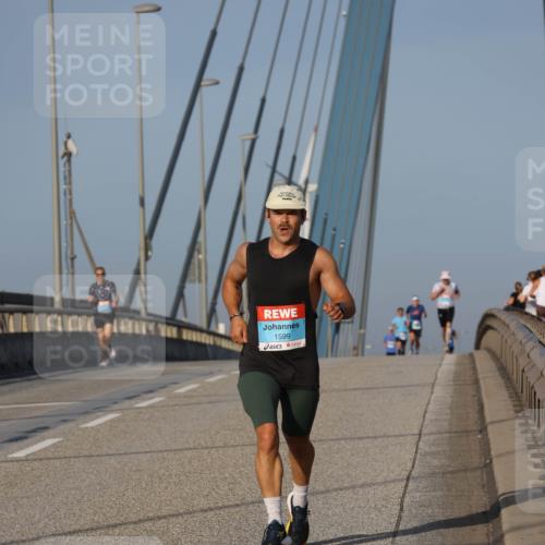 03.10.2026 - Köhlbrandbrückenlauf Strokosch-Dieckow http://msf.ph/oto/10597935 03.10.2026 09:32:21 Position 2 1599 meine-sportfotos.de