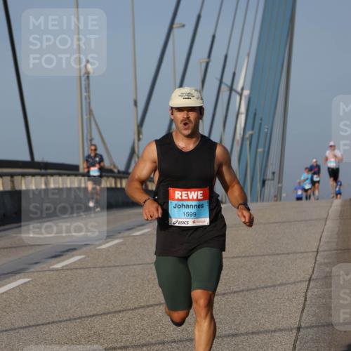 03.10.2026 - Köhlbrandbrückenlauf Strokosch-Dieckow http://msf.ph/oto/10597954 03.10.2026 09:32:22 Position 2 1599 meine-sportfotos.de