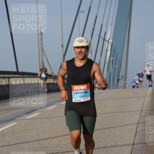 03.10.2026 - Köhlbrandbrückenlauf Strokosch-Dieckow http://msf.ph/oto/10597962 03.10.2026 09:32:23 Position 2 1599 meine-sportfotos.de