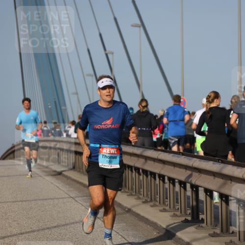 03.10.2026 - Köhlbrandbrückenlauf Strokosch-Dieckow http://msf.ph/oto/10598068 03.10.2026 09:32:45 Position 2 1395 meine-sportfotos.de