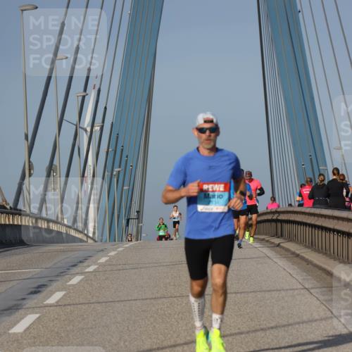 03.10.2026 - Köhlbrandbrückenlauf Strokosch-Dieckow http://msf.ph/oto/10598111 03.10.2026 09:32:55 Position 2 2134 meine-sportfotos.de