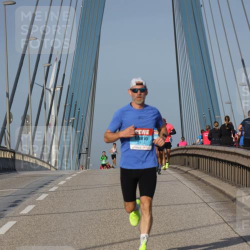 03.10.2026 - Köhlbrandbrückenlauf Strokosch-Dieckow http://msf.ph/oto/10598118 03.10.2026 09:32:55 Position 2 2134 meine-sportfotos.de