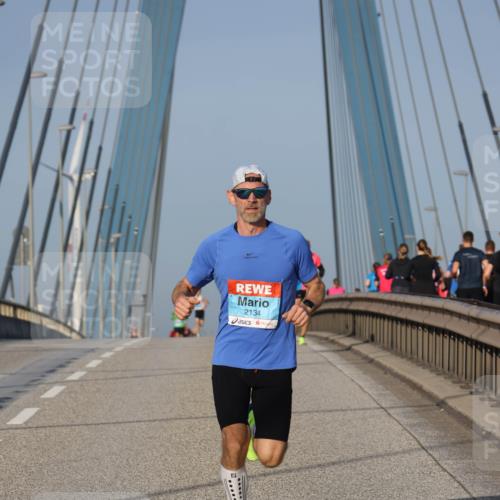 03.10.2026 - Köhlbrandbrückenlauf Strokosch-Dieckow http://msf.ph/oto/10598141 03.10.2026 09:32:56 Position 2 2134 meine-sportfotos.de