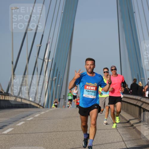 03.10.2026 - Köhlbrandbrückenlauf Strokosch-Dieckow http://msf.ph/oto/10598150 03.10.2026 09:33:04 Position 2 4, 2116 meine-sportfotos.de