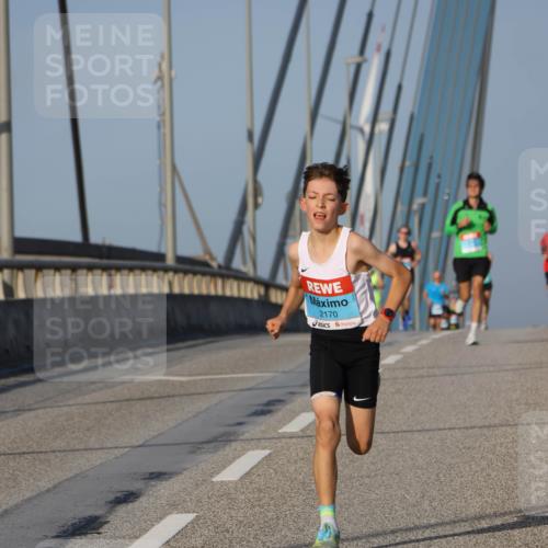 03.10.2026 - Köhlbrandbrückenlauf Strokosch-Dieckow http://msf.ph/oto/10598240 03.10.2026 09:33:18 Position 2 2170 meine-sportfotos.de