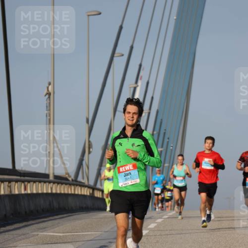 03.10.2026 - Köhlbrandbrückenlauf Strokosch-Dieckow http://msf.ph/oto/10598286 03.10.2026 09:33:26 Position 2 2047 meine-sportfotos.de