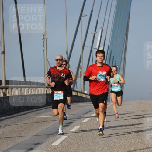 03.10.2026 - Köhlbrandbrückenlauf Strokosch-Dieckow http://msf.ph/oto/10598308 03.10.2026 09:33:31 Position 2 1335, 2181 meine-sportfotos.de