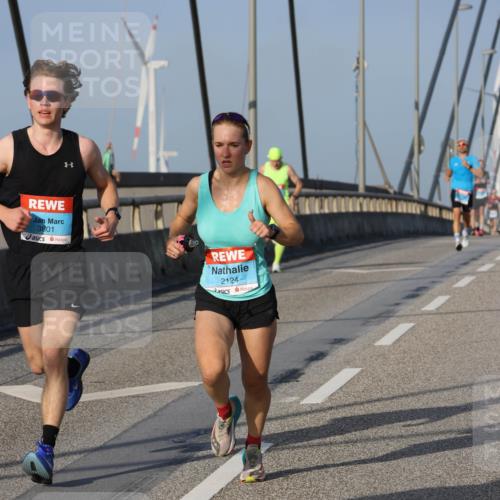03.10.2026 - Köhlbrandbrückenlauf Strokosch-Dieckow http://msf.ph/oto/10598341 03.10.2026 09:33:37 Position 2 3801, 2124 meine-sportfotos.de