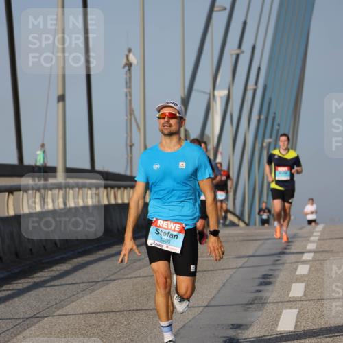 03.10.2026 - Köhlbrandbrückenlauf Strokosch-Dieckow http://msf.ph/oto/10598385 03.10.2026 09:33:45 Position 2 1260 meine-sportfotos.de
