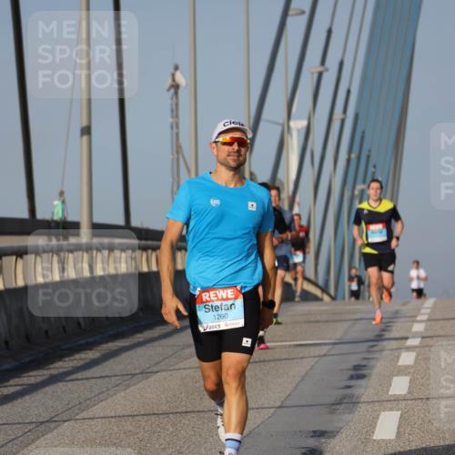03.10.2026 - Köhlbrandbrückenlauf Strokosch-Dieckow http://msf.ph/oto/10598399 03.10.2026 09:33:46 Position 2 1260 meine-sportfotos.de