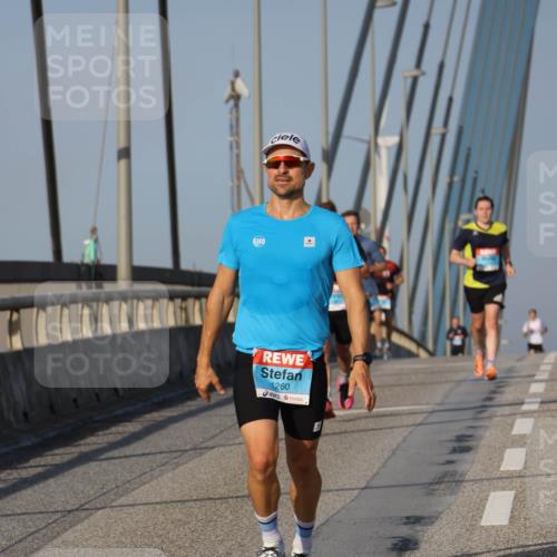 03.10.2026 - Köhlbrandbrückenlauf Strokosch-Dieckow http://msf.ph/oto/10598409 03.10.2026 09:33:46 Position 2 1260 meine-sportfotos.de