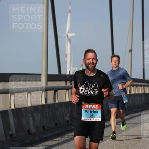 03.10.2026 - Köhlbrandbrückenlauf Strokosch-Dieckow http://msf.ph/oto/10598439 03.10.2026 09:33:52 Position 2 6, 66, 1091 meine-sportfotos.de