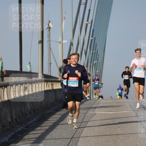 03.10.2026 - Köhlbrandbrückenlauf Strokosch-Dieckow http://msf.ph/oto/10598502 03.10.2026 09:34:15 Position 2 1007 meine-sportfotos.de