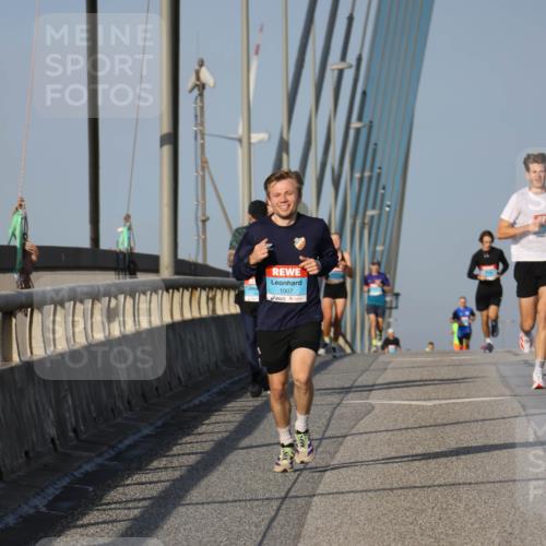 03.10.2026 - Köhlbrandbrückenlauf Strokosch-Dieckow http://msf.ph/oto/10598517 03.10.2026 09:34:15 Position 2 1007 meine-sportfotos.de