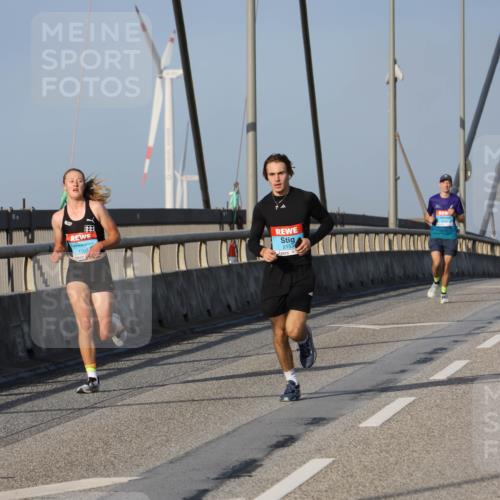 03.10.2026 - Köhlbrandbrückenlauf Strokosch-Dieckow http://msf.ph/oto/10598545 03.10.2026 09:34:27 Position 2 1507, 2153 meine-sportfotos.de
