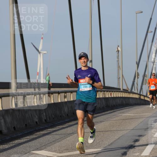 03.10.2026 - Köhlbrandbrückenlauf Strokosch-Dieckow http://msf.ph/oto/10598569 03.10.2026 09:34:35 Position 2 2165 meine-sportfotos.de