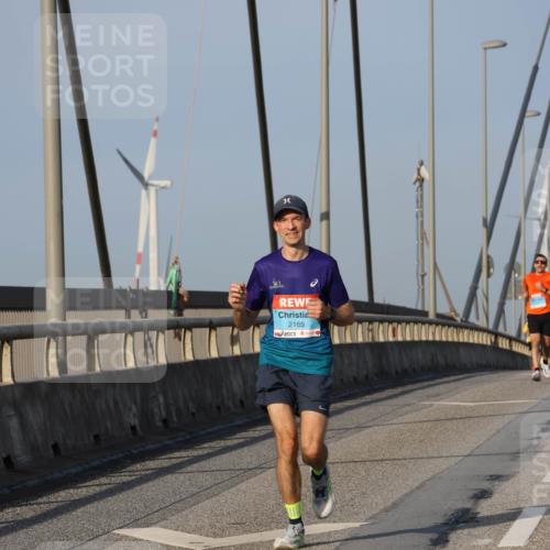 03.10.2026 - Köhlbrandbrückenlauf Strokosch-Dieckow http://msf.ph/oto/10598580 03.10.2026 09:34:36 Position 2 2165 meine-sportfotos.de